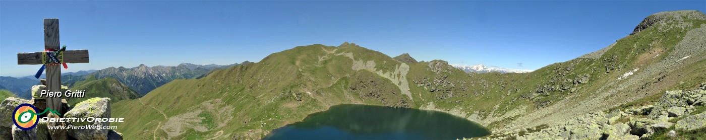 27 Dalla nuova crocetta vista panoramica col Lago Moro.jpg